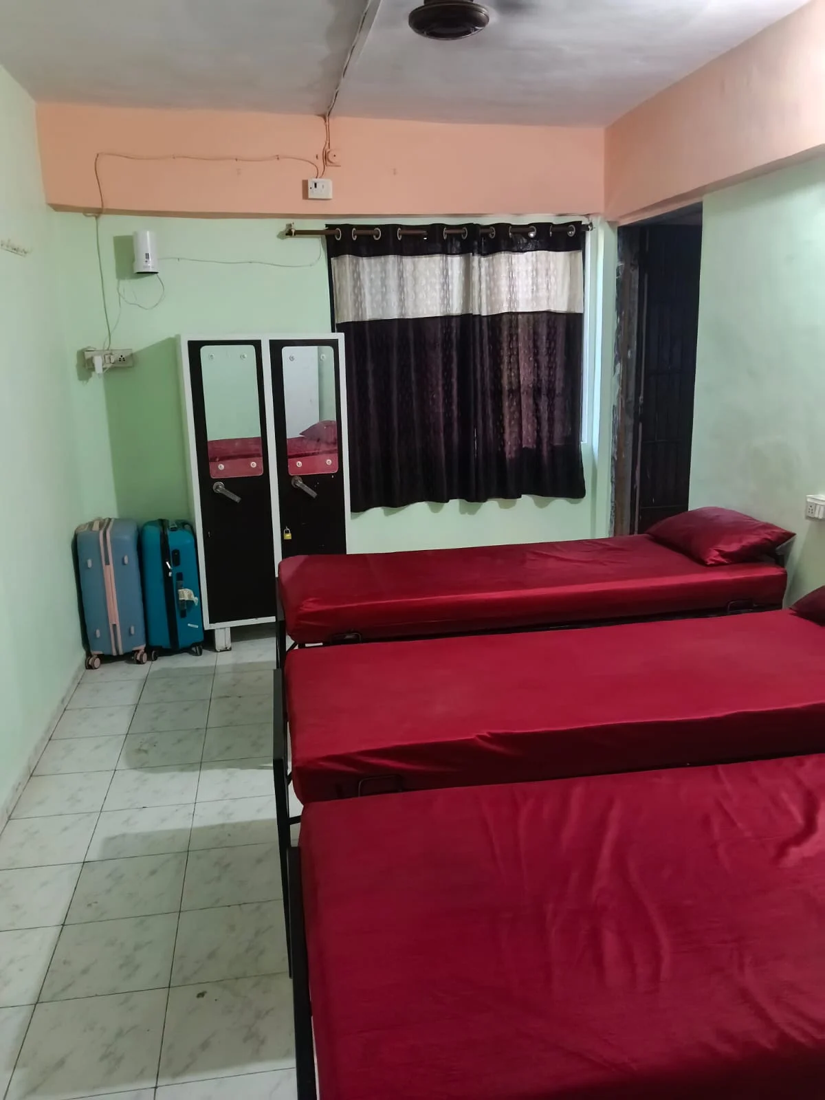 Affordable Triple Sharing Furnished Room in Nerul Wes